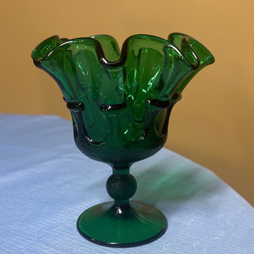 Wayne Husted for Stelvia Italian Empoli glass emerald green ruffled rim 5.75”